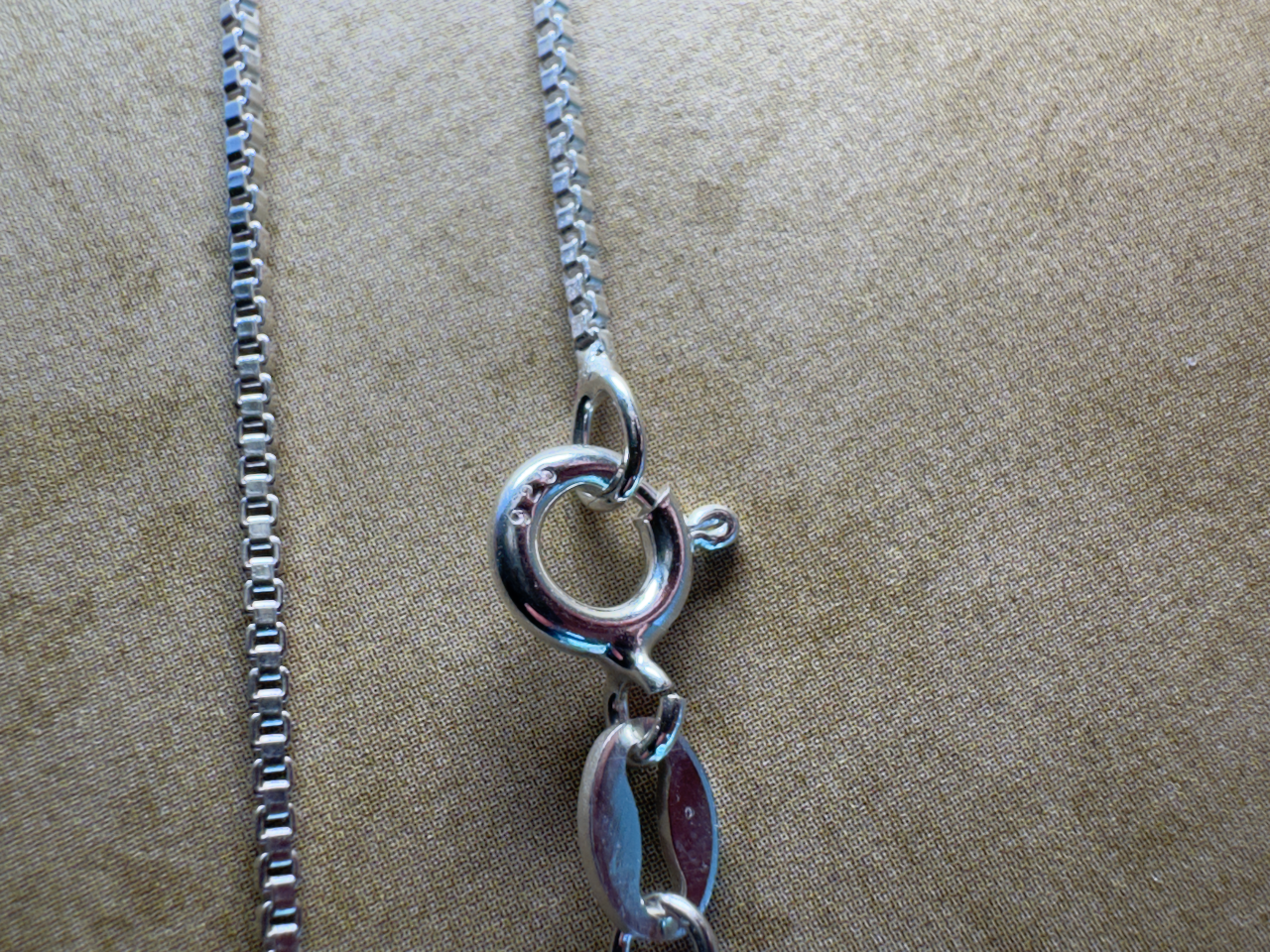Sterling Silver 1mm 18" Box Chain