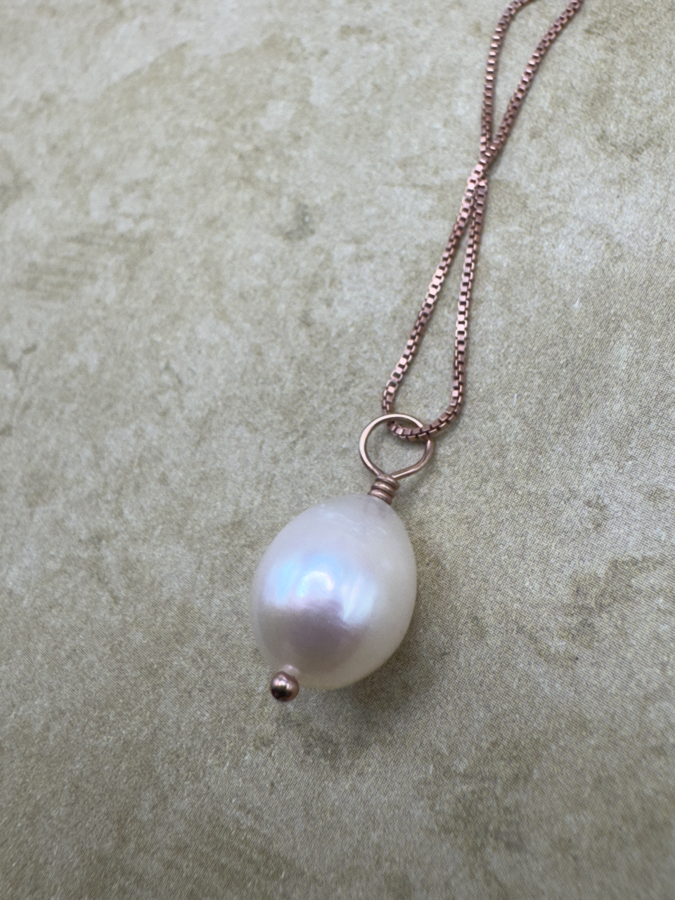 Rose Gold-Filled Single Rice Pearl Drop Pendent
